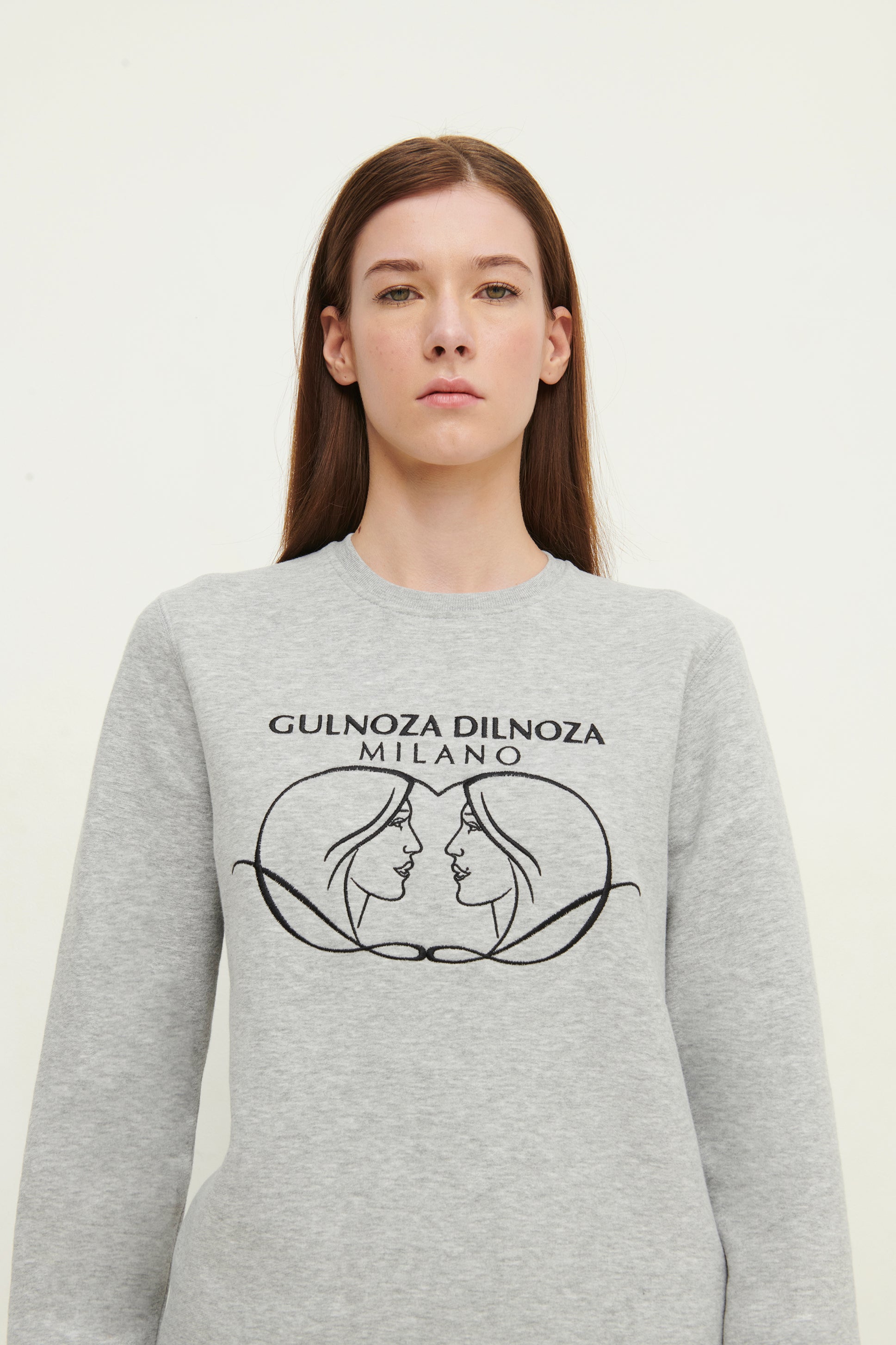 GULNOZA DILNOZA MILANO Logo Embroidered sweatshirt in cotton